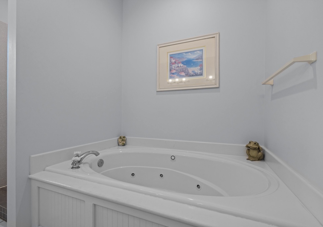 Primary King Suite Bathroom