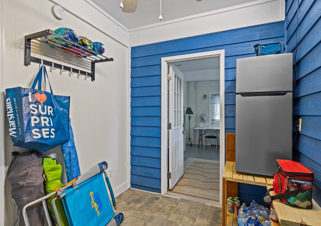 Hallway/Storage Area