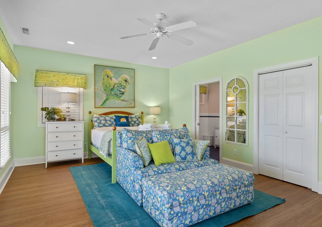 Ground Floor Queen Room