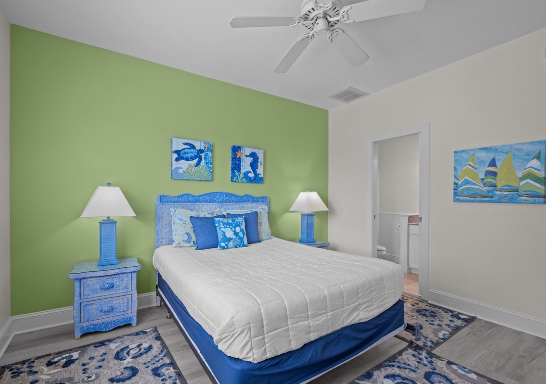 Top Floor Queen Room 2
