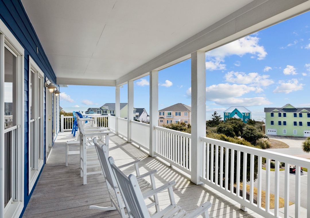 Middle Balcony
