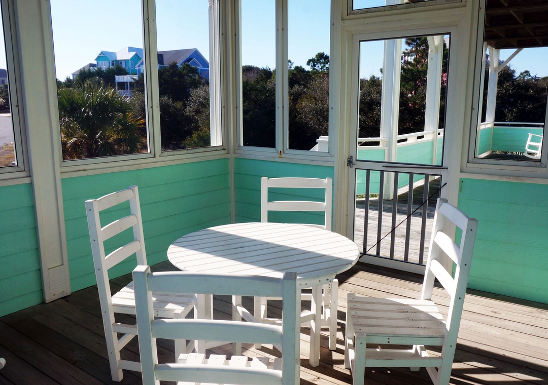 Screened in Porch