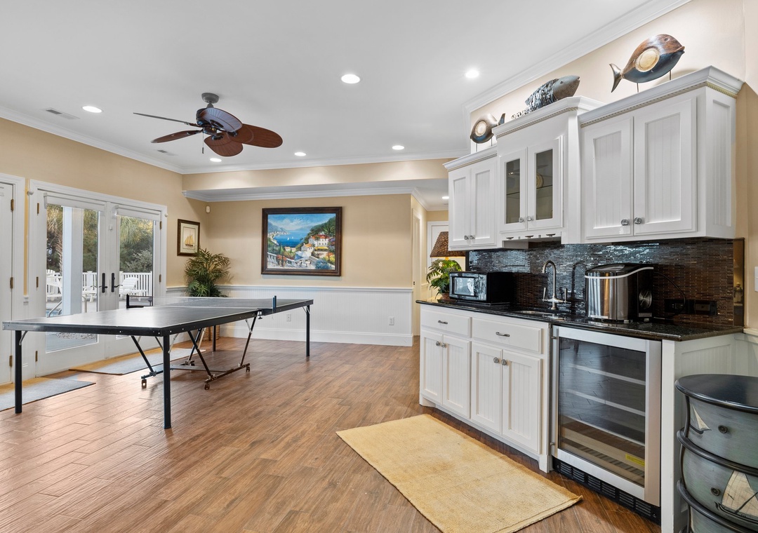 Wet bar