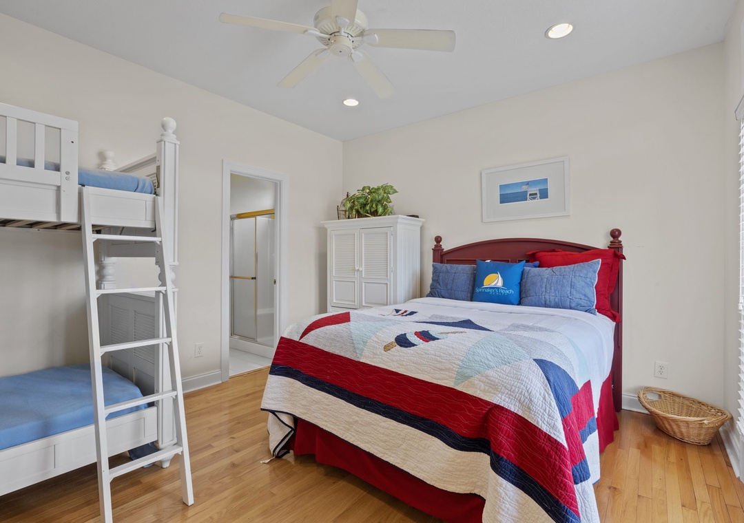 Queen/Bunk Room