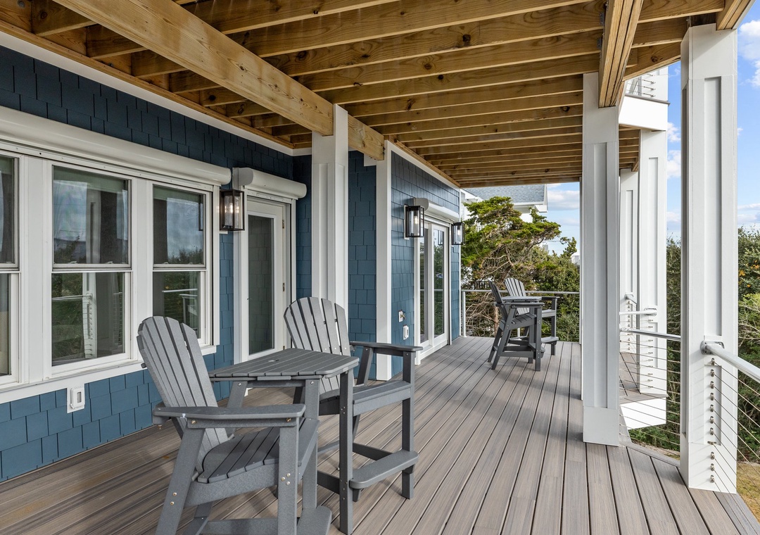 2nd Floor Oceanview Deck