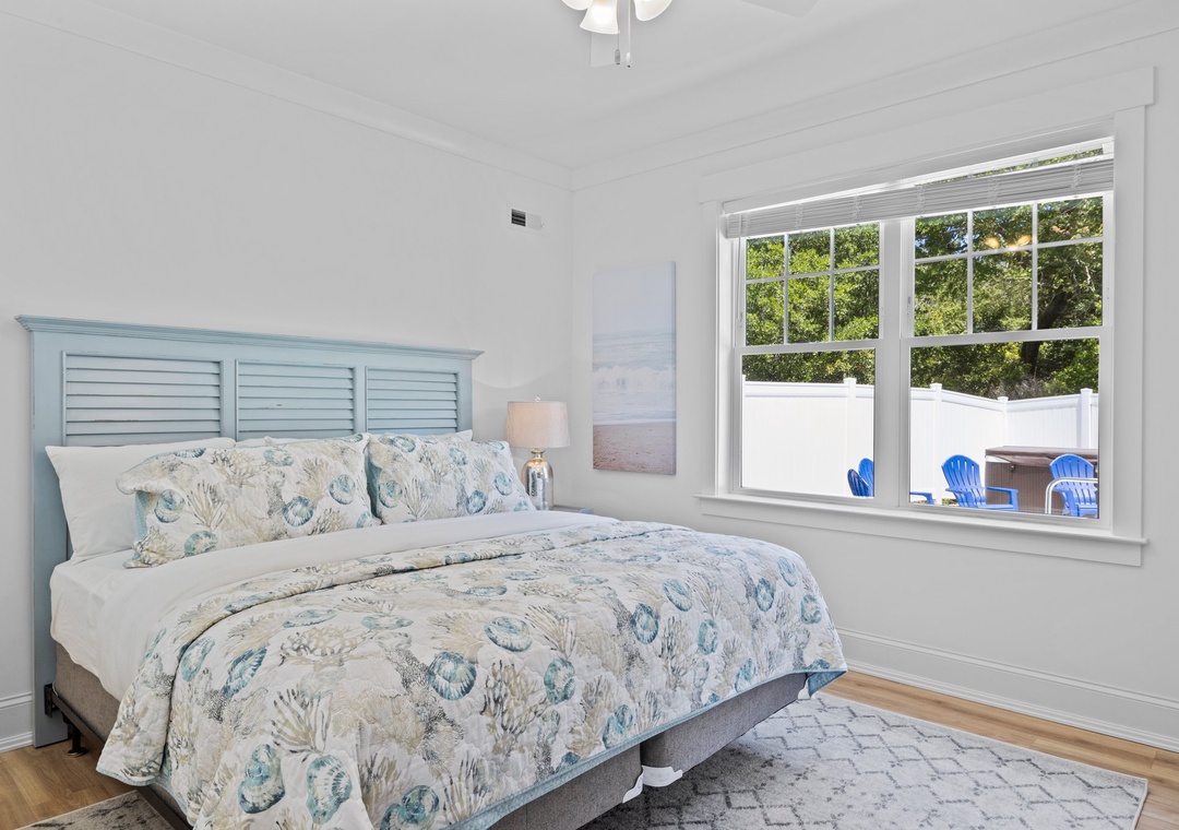 Queen Bedroom