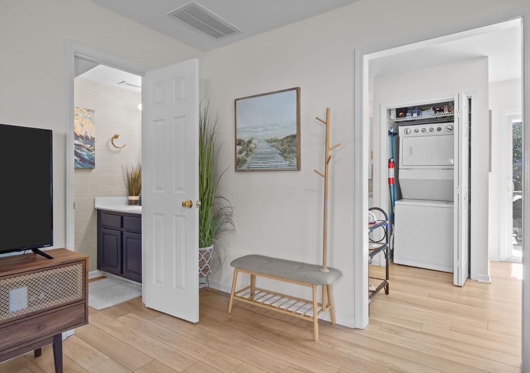 !/2 Bath and Laundry Room