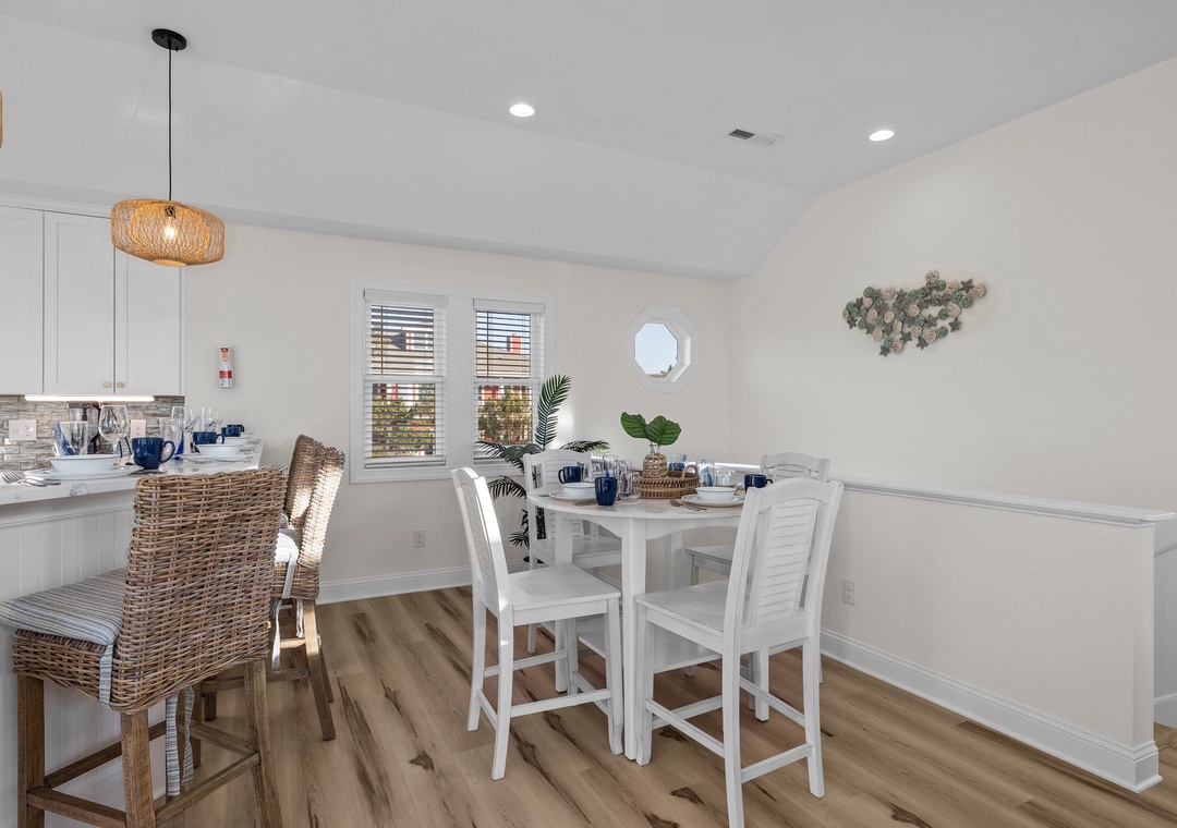 2 Dining room