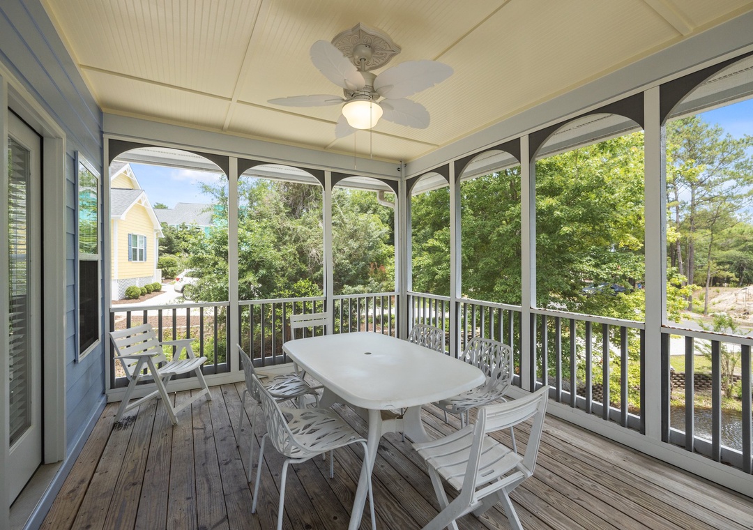 Screened in Porch