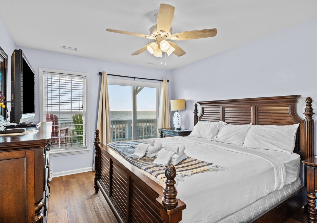 King Master Suite with Oceanview's
