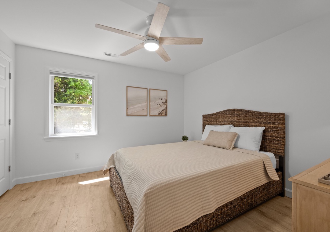 Queen Bedroom