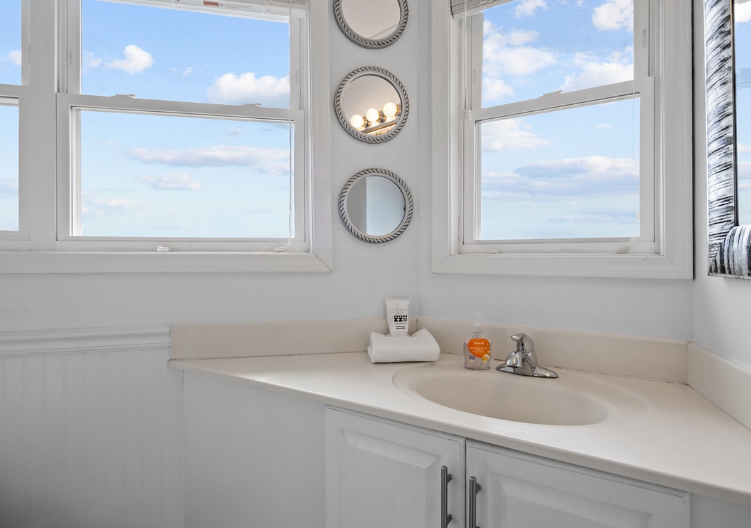 Primary Suite Bathroom
