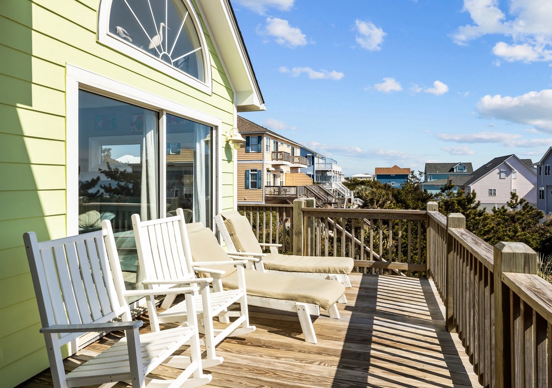 Top Level Sun Deck