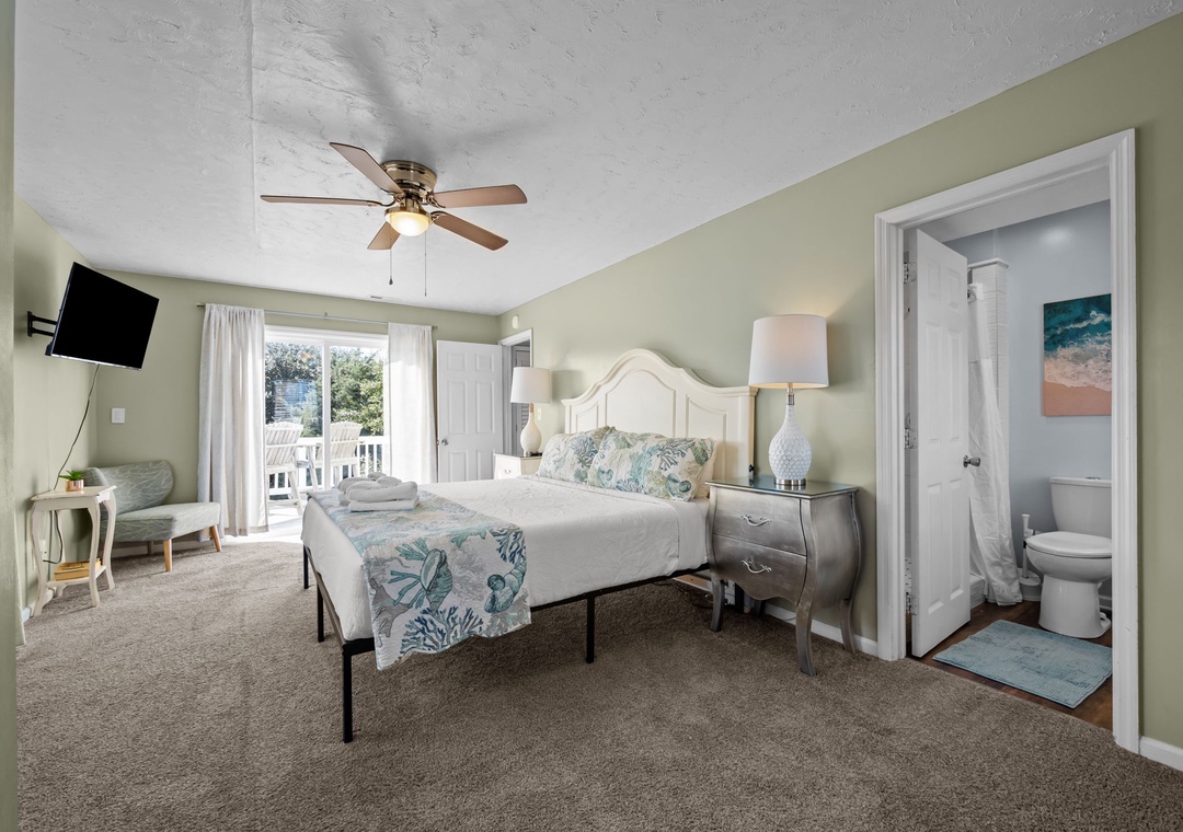 2 Queen Bedroom