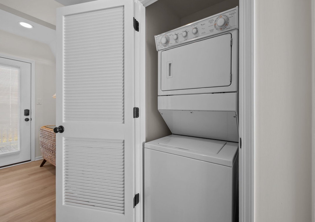 Your in-unit washer and dryer make packing light a breeze—freshly cleaned clothes ready whenever you need them during your stay.