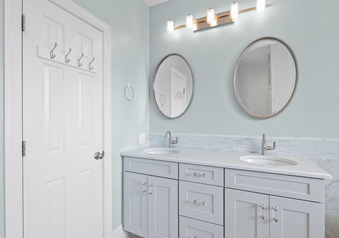 Master vanity
