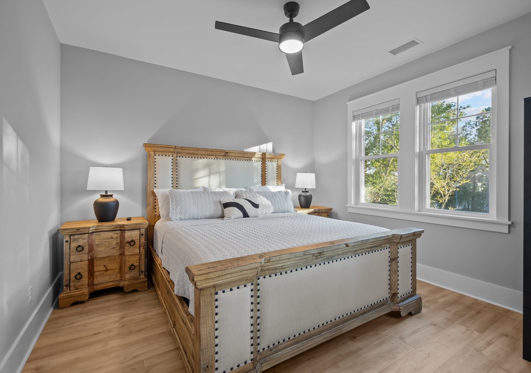 3rd floor King Bedroom