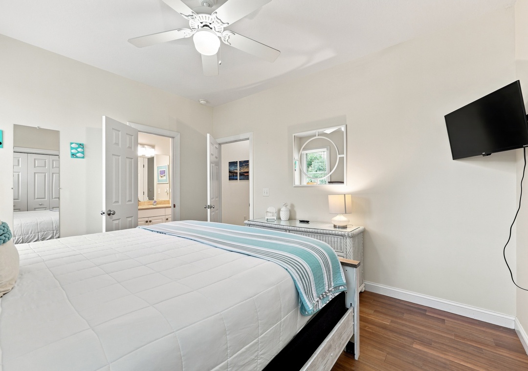 Sea Dream | Queen Bedroom