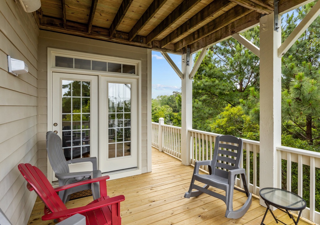 Mid-Floor Deck