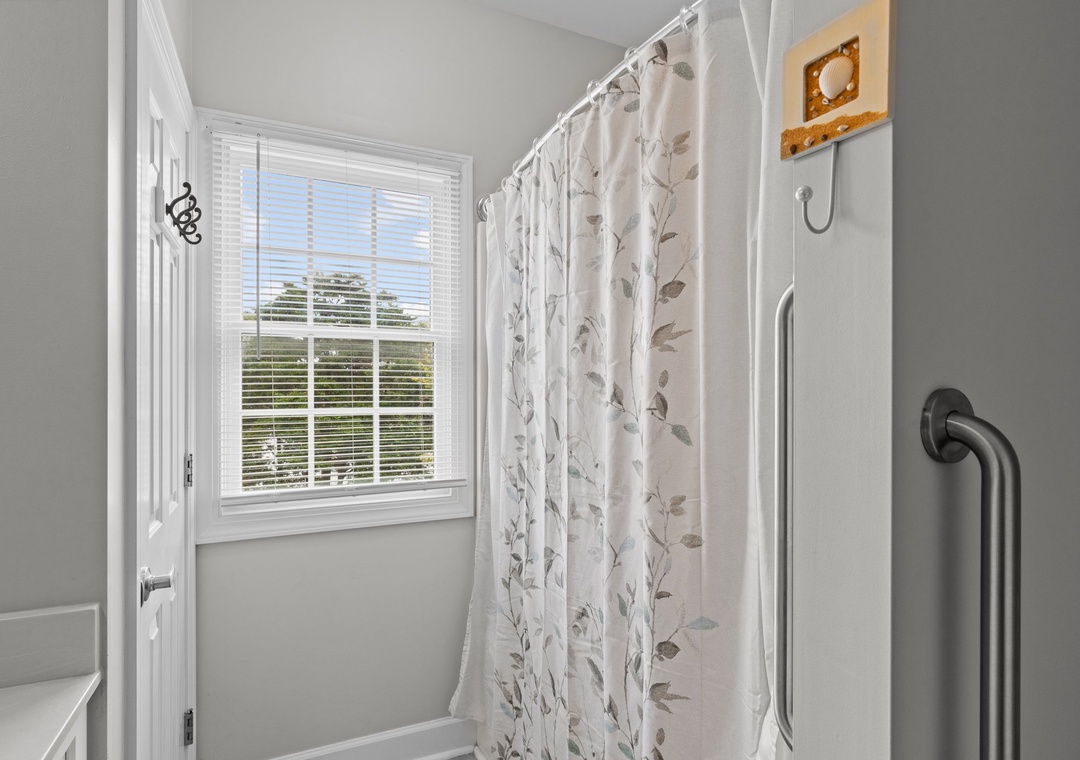 2nd Floor Master Bath