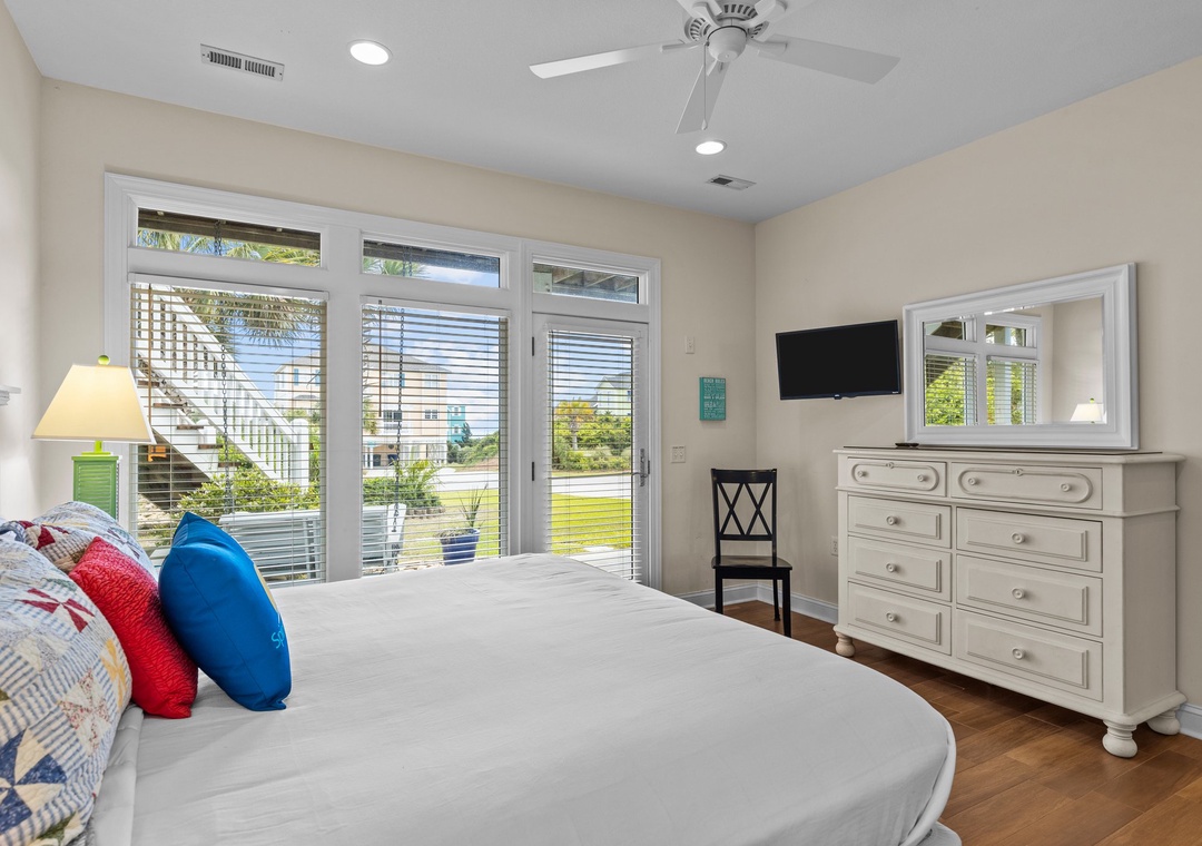 Sea Dream | King Bedroom