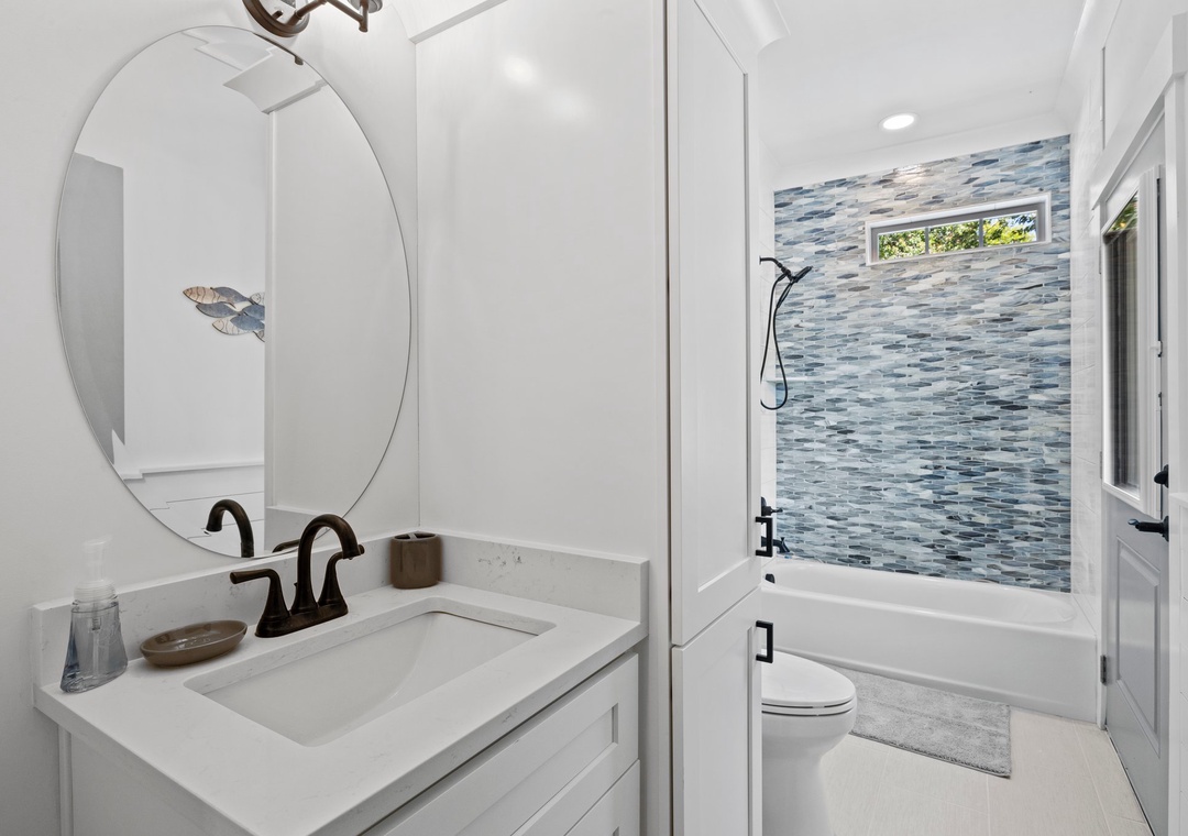 Full Bathroom