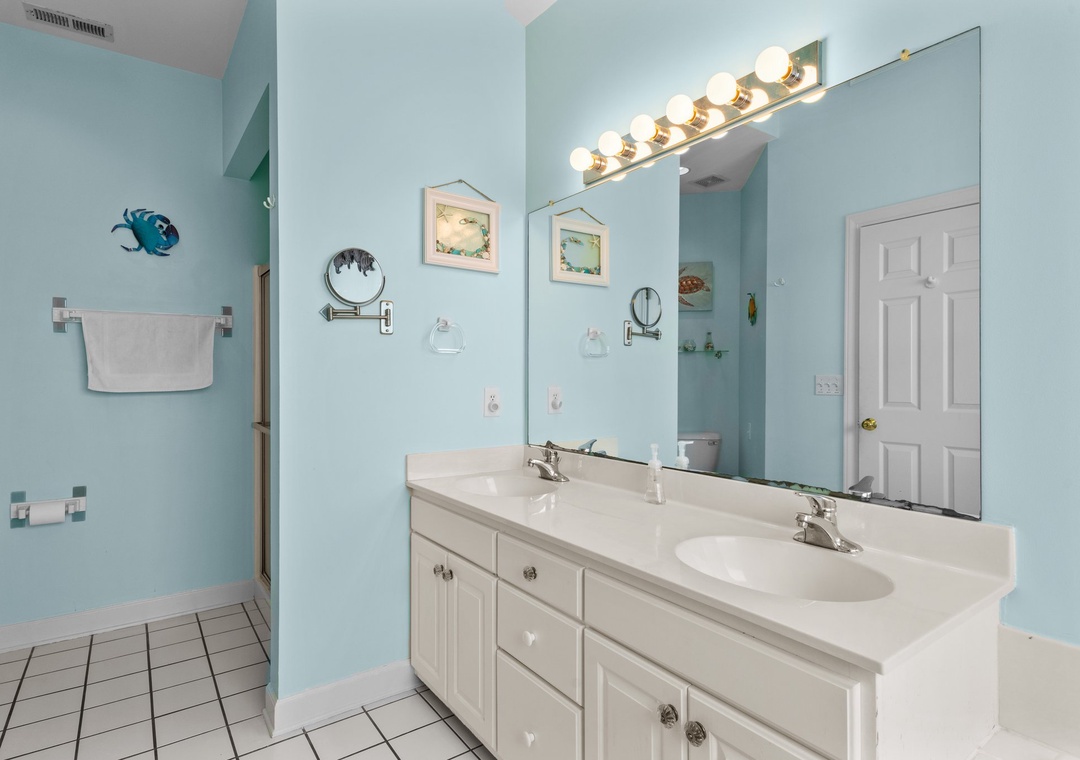 3 Full Bathroom