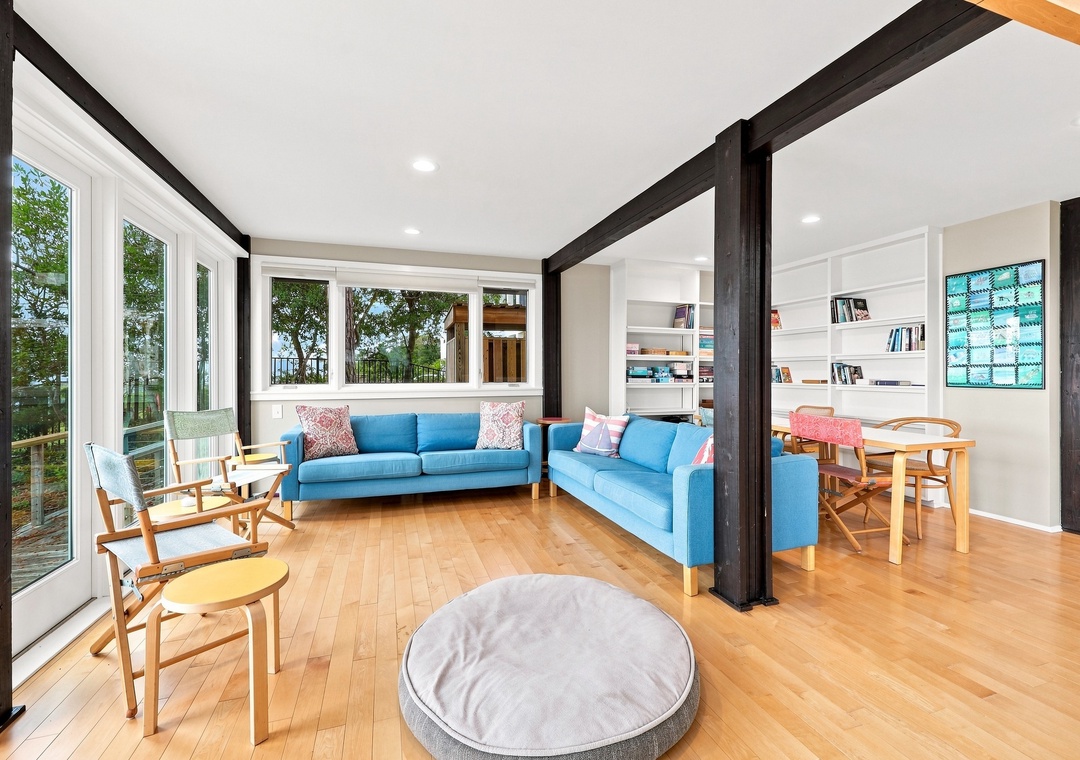Bogue House | Sitting Area and Game Table