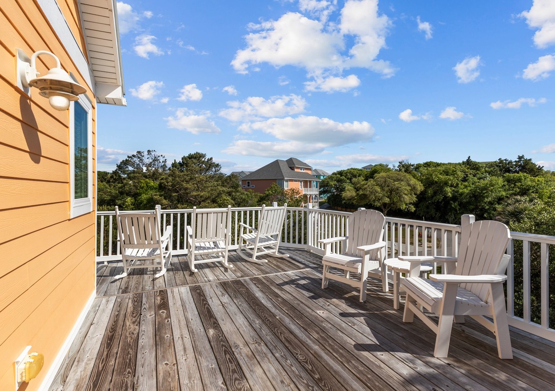 Top Floor Deck