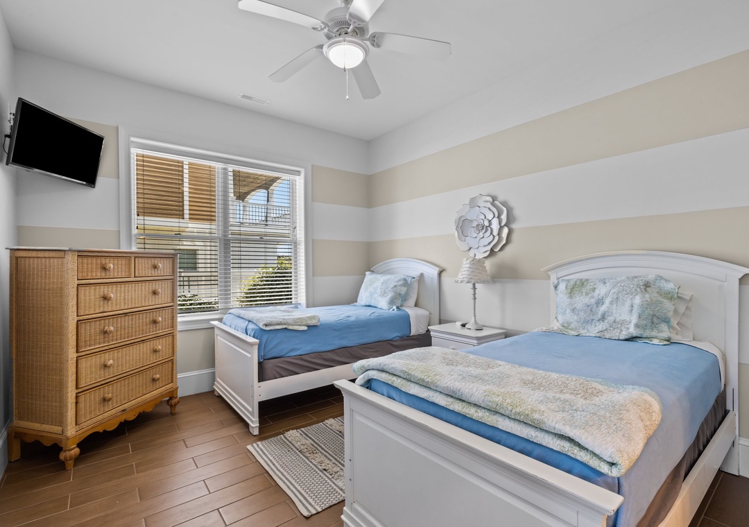 2 Twin room
