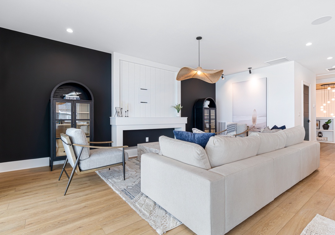 Sea Spray East | Open Living Area