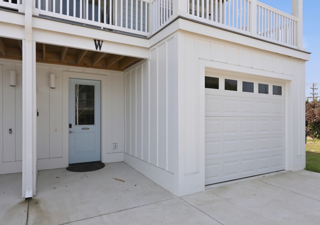 Emerality | Front Entrance