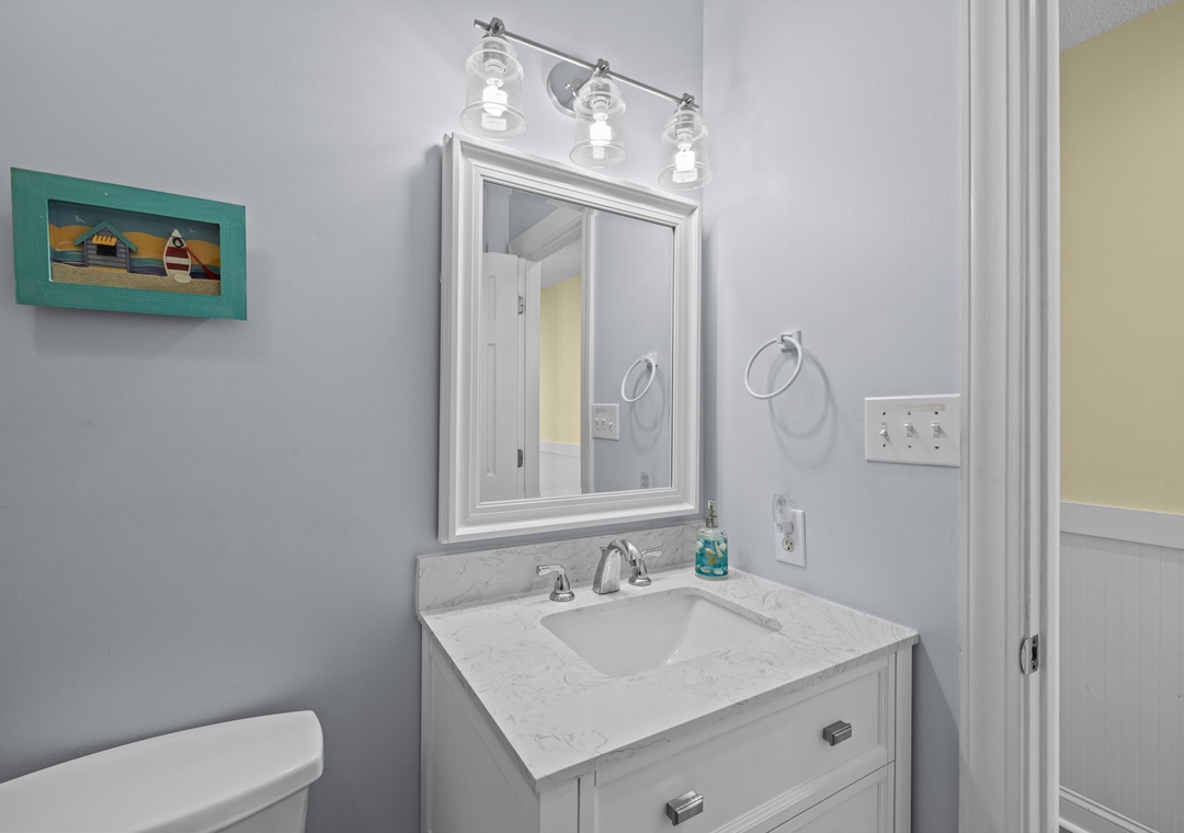 Top Floor Hallway Bathroom