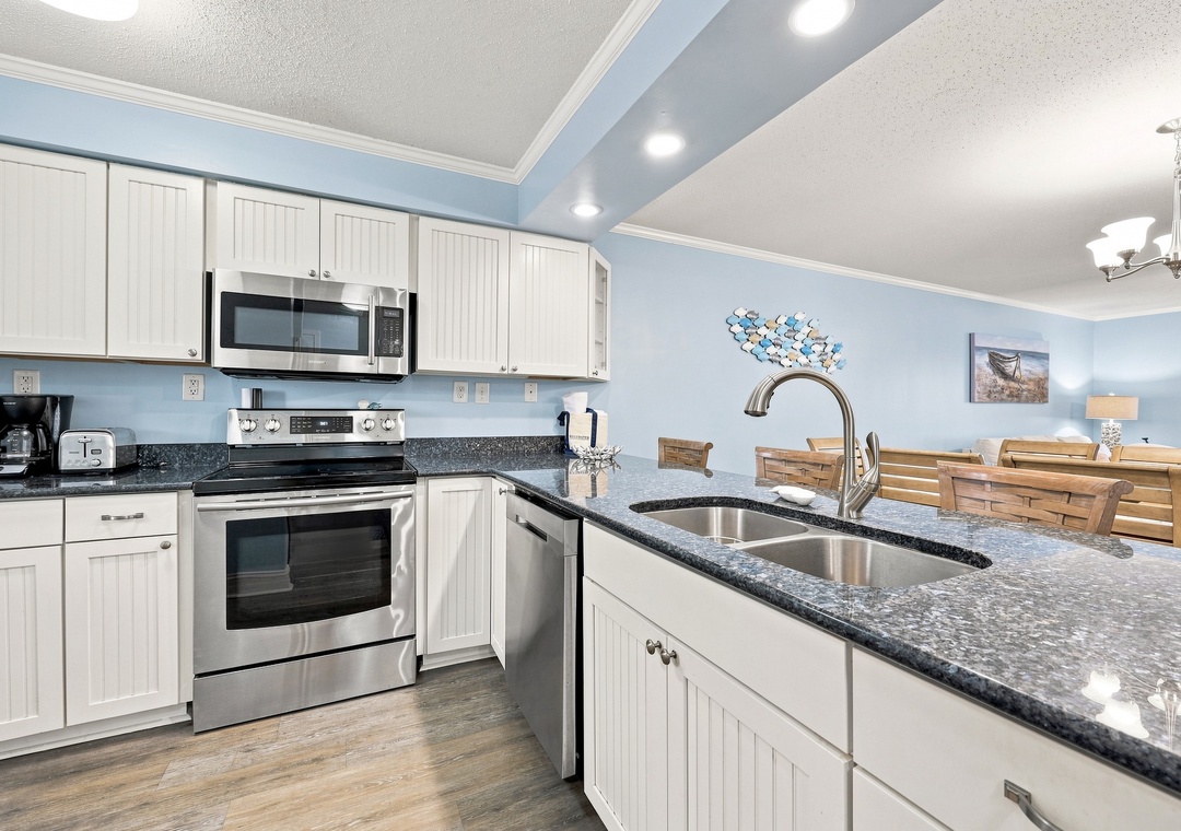 Summer Winds B-233 | Kitchen
