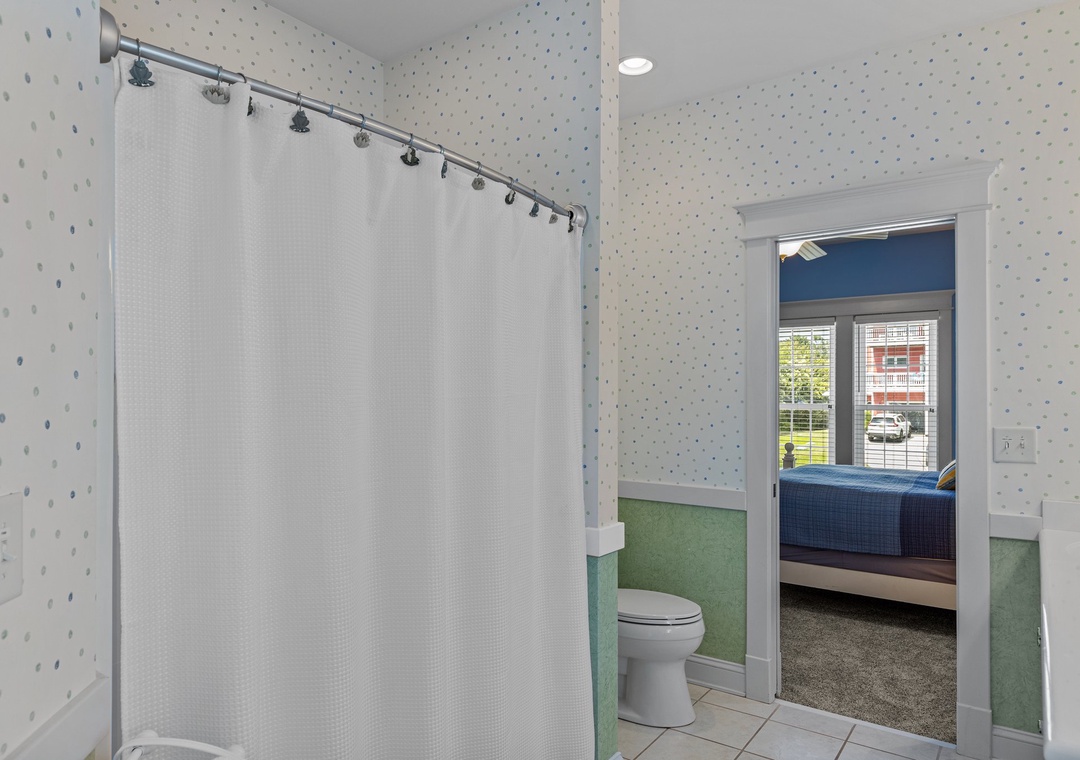 2 Full Bathroom