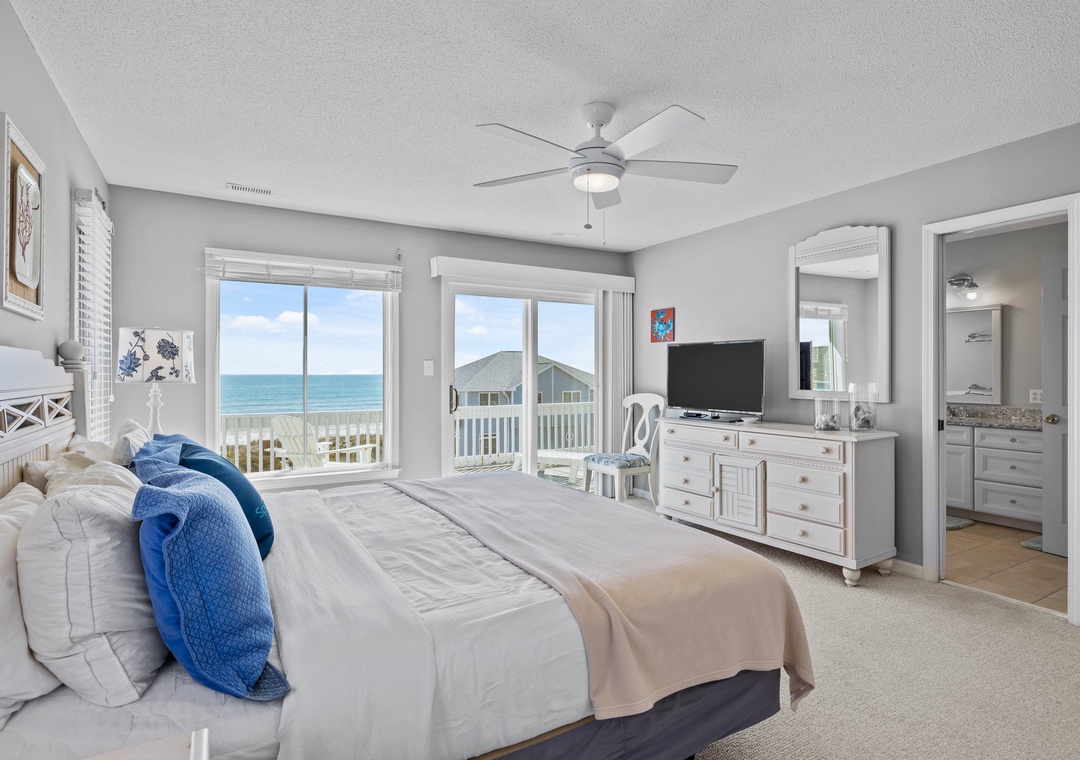 Mid-Floor King Suite