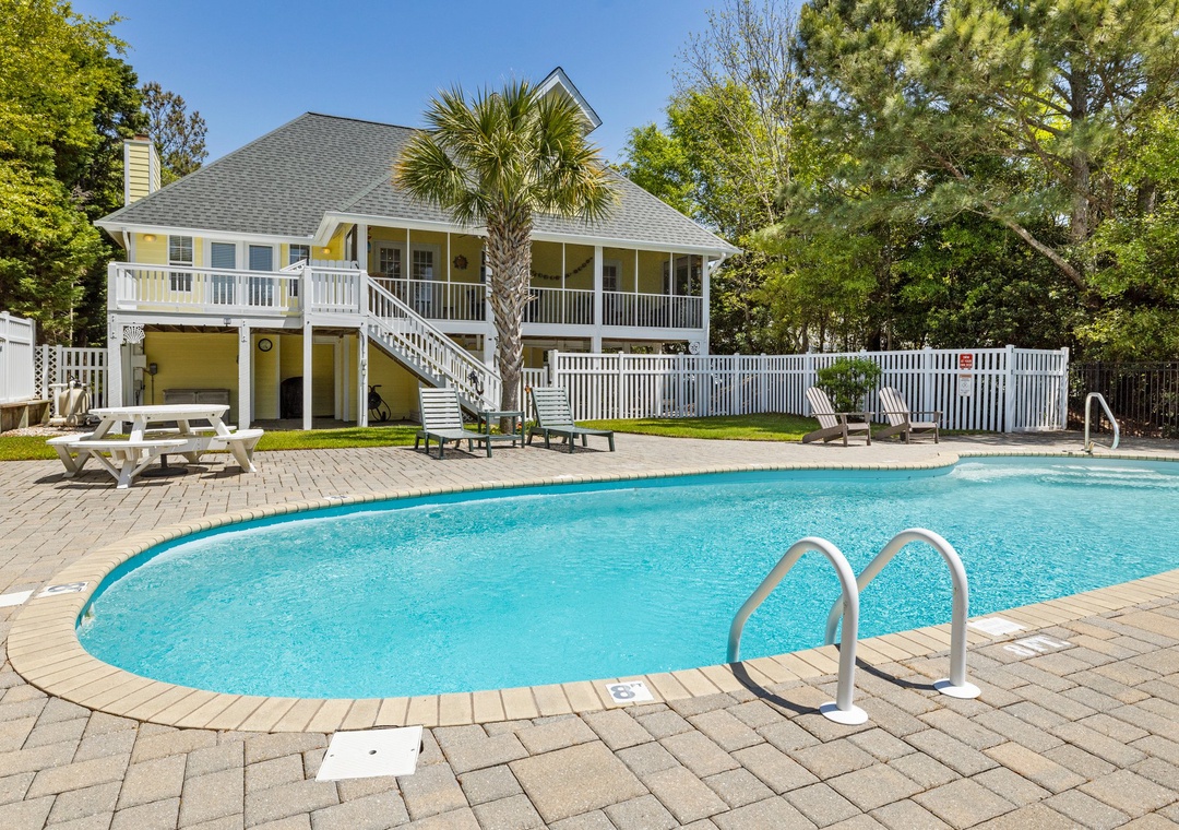 Huge Pool!