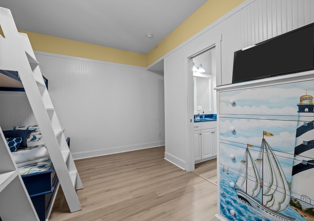 Ground Floor Bunk Room