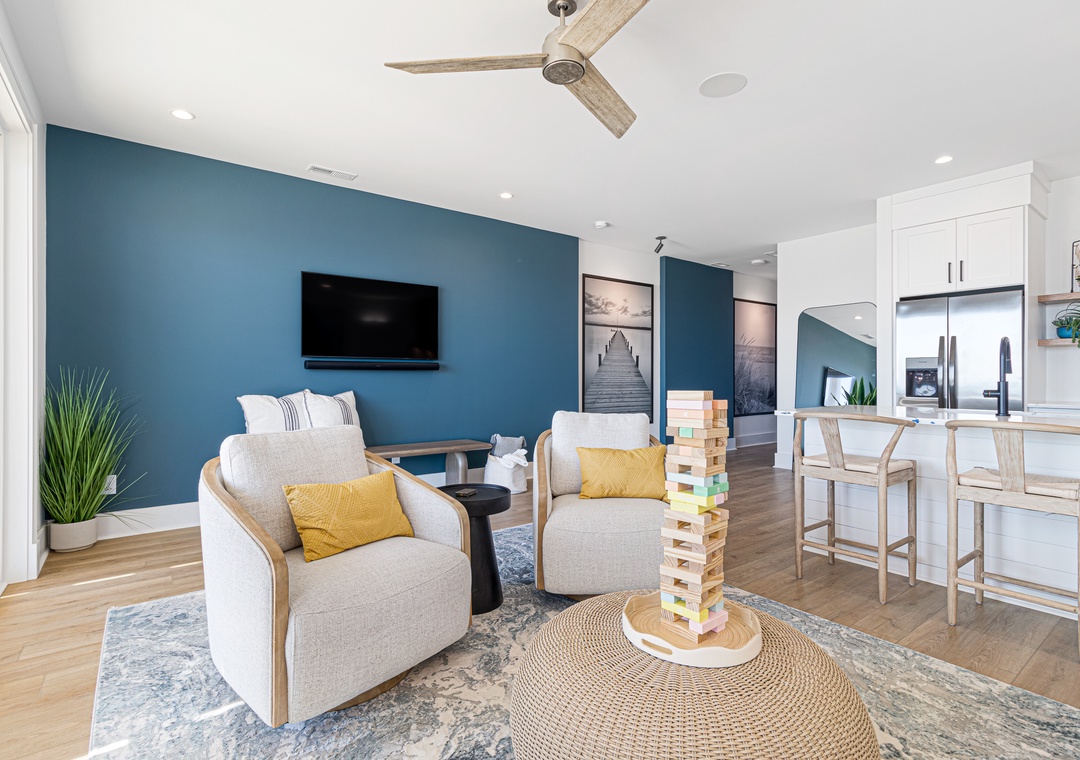 Sea Spray East | Living Room