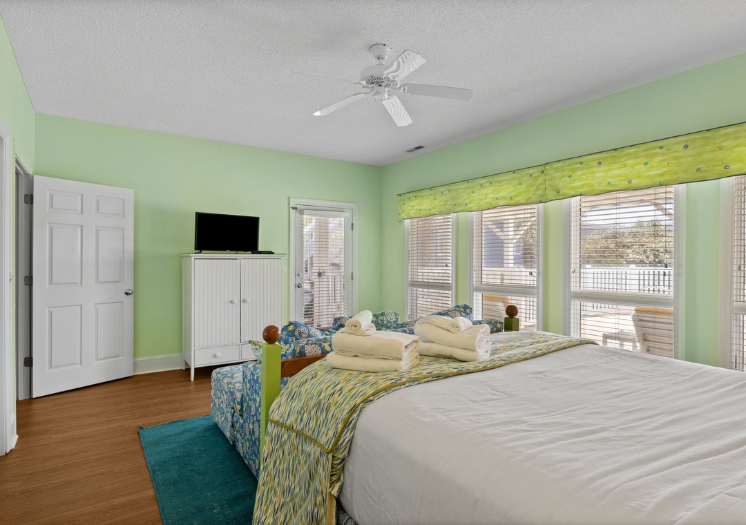 Ground Floor Queen Room