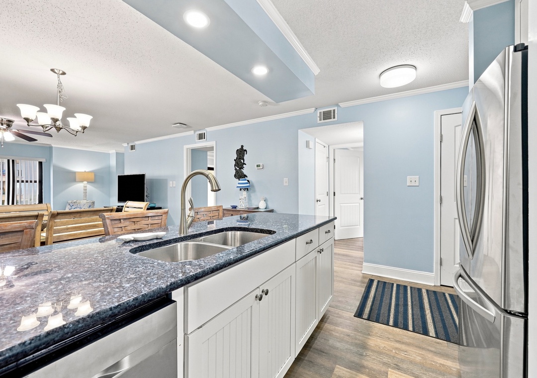 Summer Winds B-233 | Kitchen