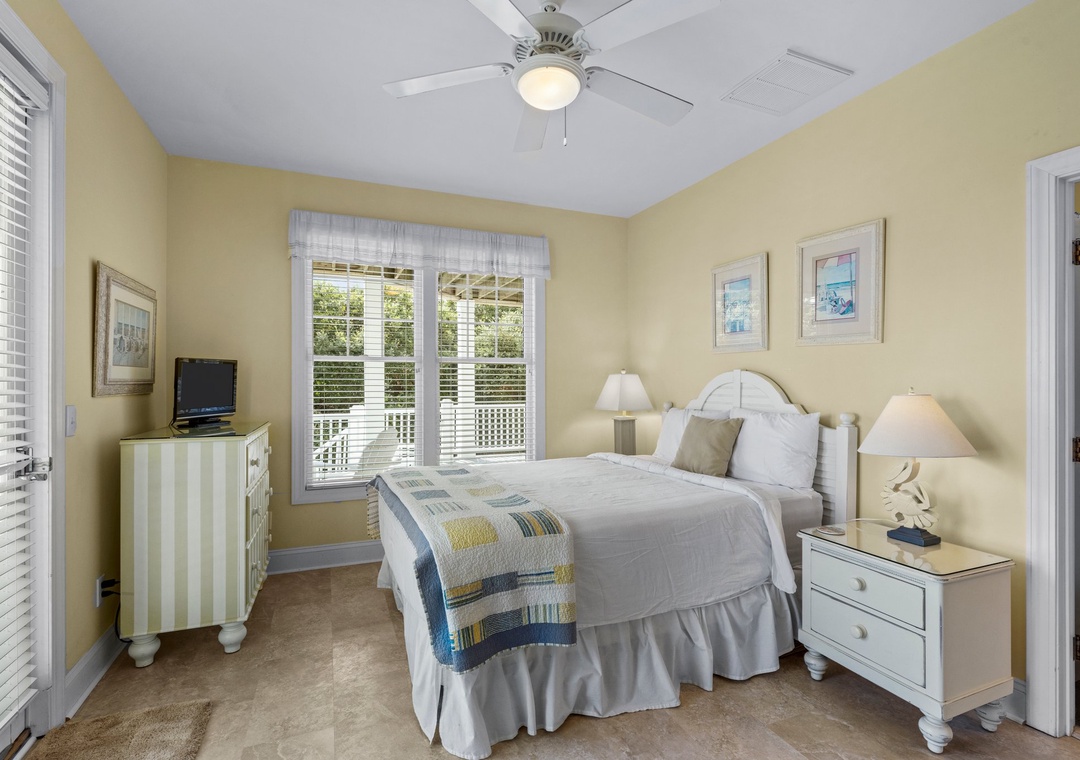 Queen Bedroom