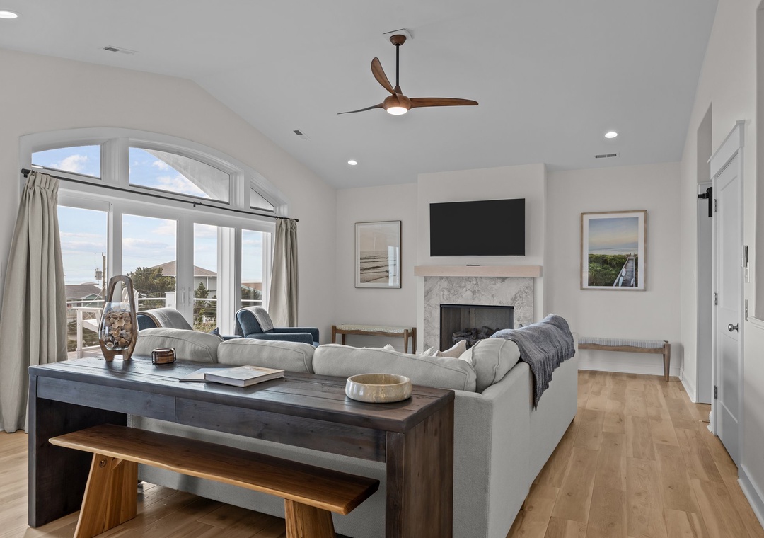 3rd Floor Living Area