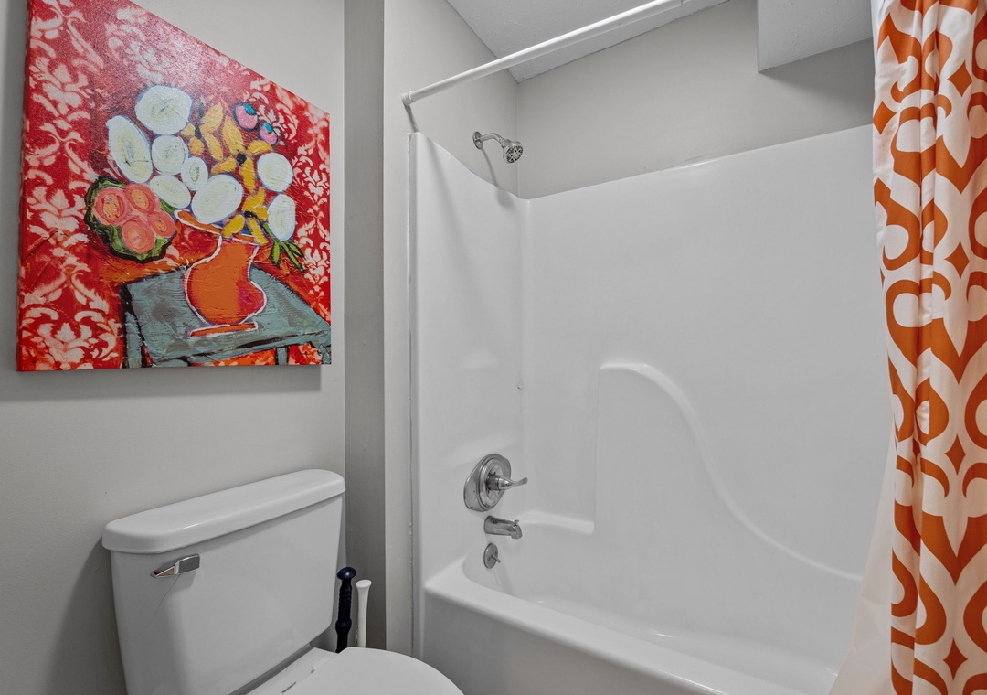 2 Attached Bathroom
