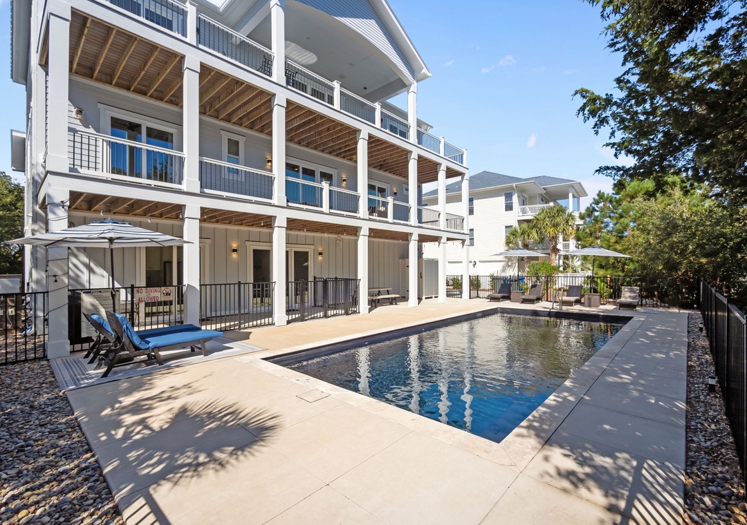 POOL VIEW