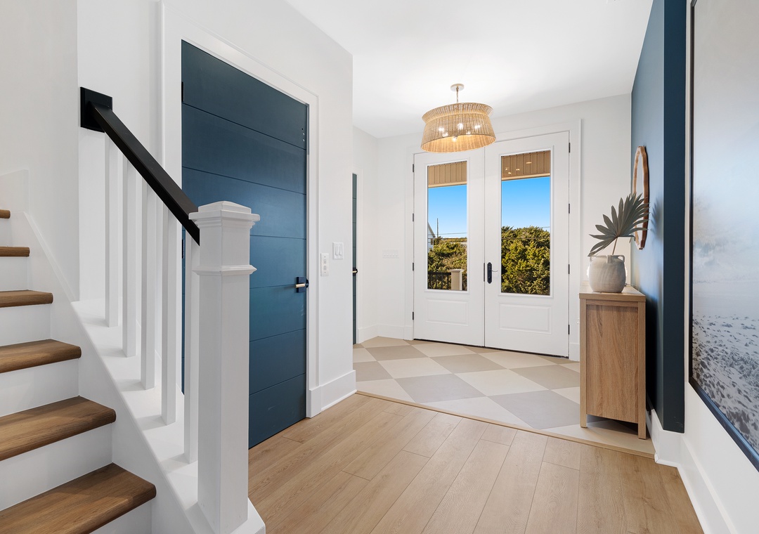 Sea Spray West | Entryway and Staircase