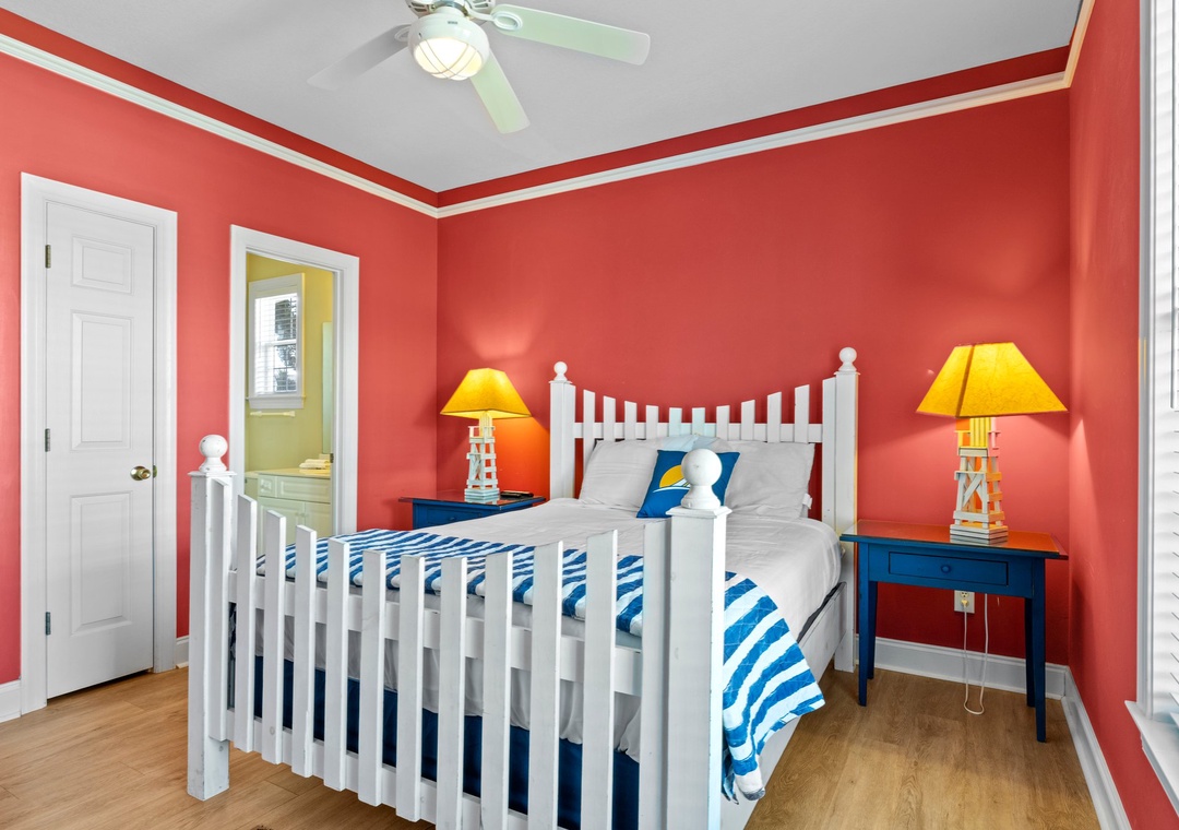 Mid-Floor Queen Bedroom