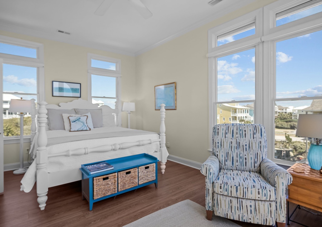 Top Floor King Bedroom