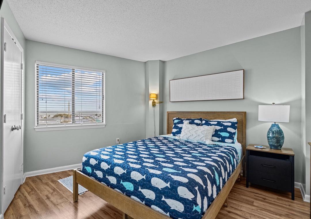 Sound/Waterview Queen Bedroom