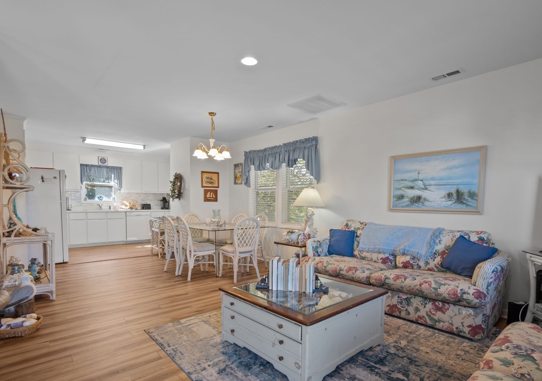 Kitchen/Living Room